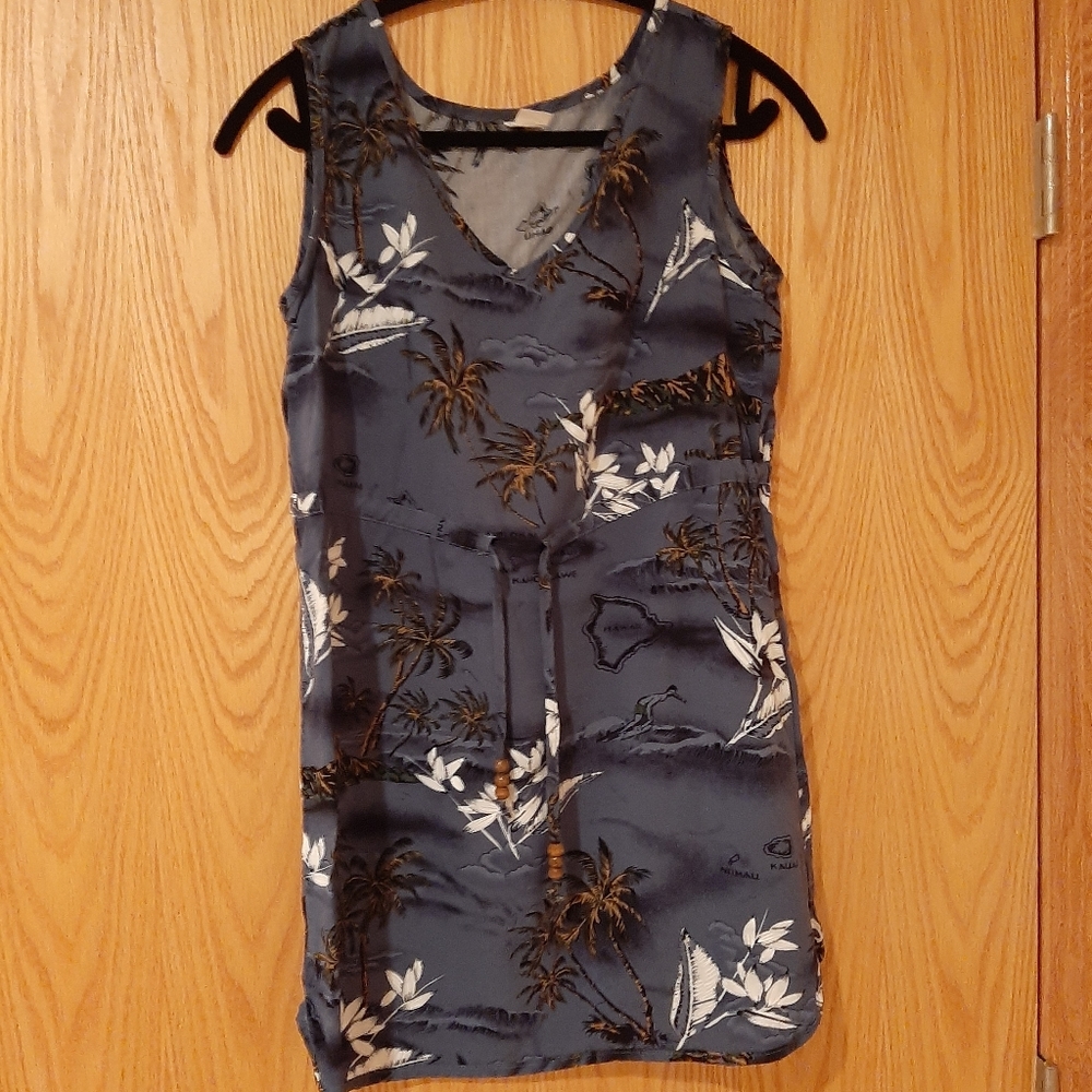 Beautiful Hawaii Dress Size Small